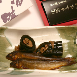 五ヶ瀬川天然あゆの昆布巻と甘露煮の詰合せ(昆布巻1本甘露煮90g) 髙見鮎商店