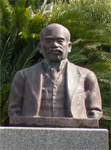 角太郎銅像