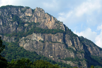 行縢山 雄岳