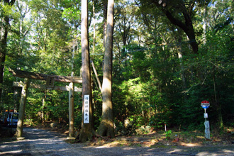 行縢神社参道