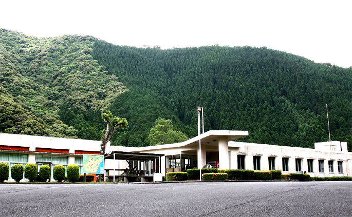 自然休養村センター｢清流荘]